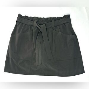 Athleta Skirt Gray Skyline Skort Belted Tie Waist Travel Casual Pockets Size 8